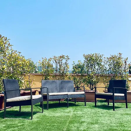 Welcome Traveller Divine Cecile Gæstehus Garda (Verona)