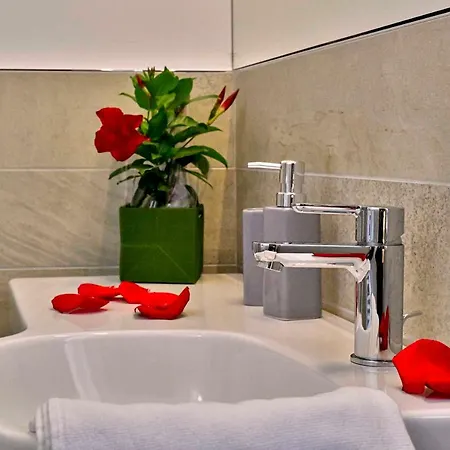 Welcome Traveller Divine Cecile Gæstehus