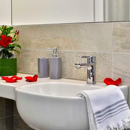 Welcome Traveller Divine Cecile 4* Garda (Verona)