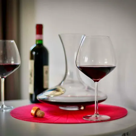 Welcome Traveller Divine Cecile Gæstehus Garda (Verona)