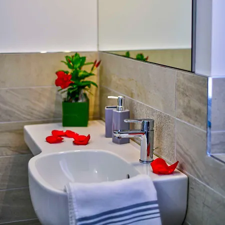 Welcome Traveller Divine Cecile 4* Garda (Verona)