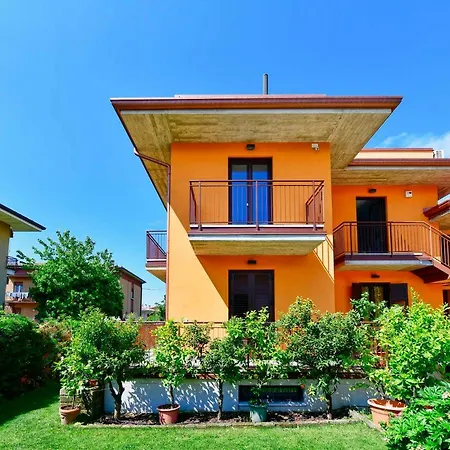 Welcome Traveller Divine Cecile 4*