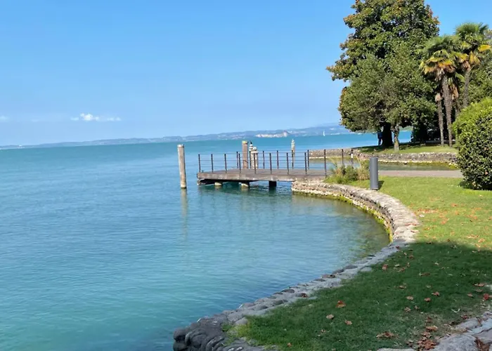 Welcome Traveller Divine Cecile 4*