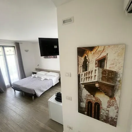 Casa de hóspedes Welcome Traveller Divine Cecile Garda (Verona)