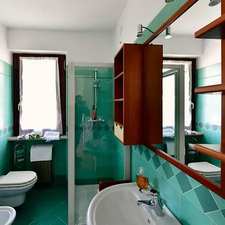 Welcome Traveller Divine Cecile Guest house *