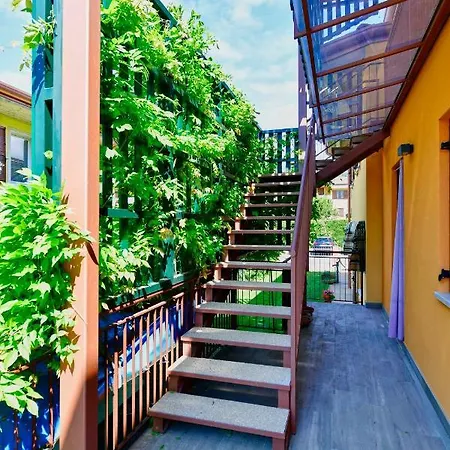 Welcome Traveller Divine Cecile * Garda (Verona)