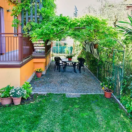 Welcome Traveller Divine Cecile * Garda (Verona)
