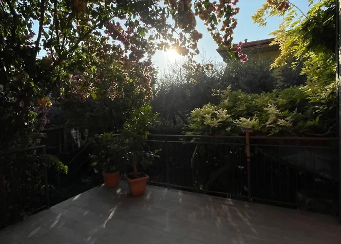 Casa de hóspedes Welcome Traveller Divine Cecile 4*