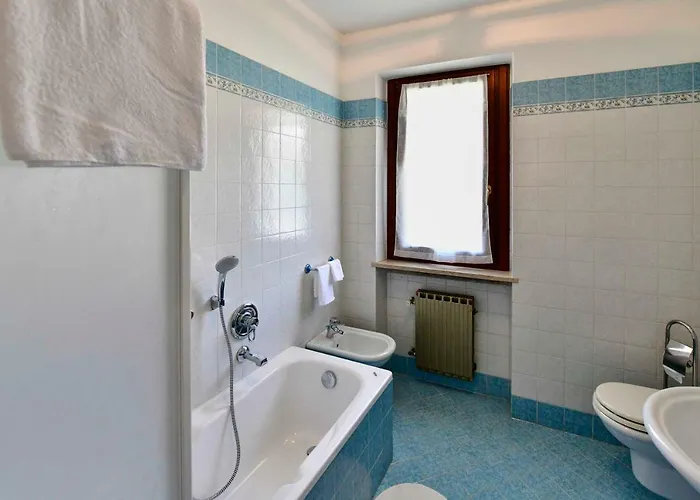 Welcome Traveller Divine Cecile 4*