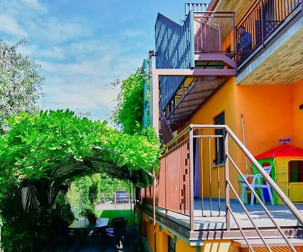 Casa de hóspedes Welcome Traveller Divine Cecile 4*