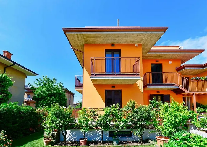 Welcome Traveller Divine Cecile 4*