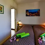 Welcome Traveller Divine Cecile Pensionat 4*